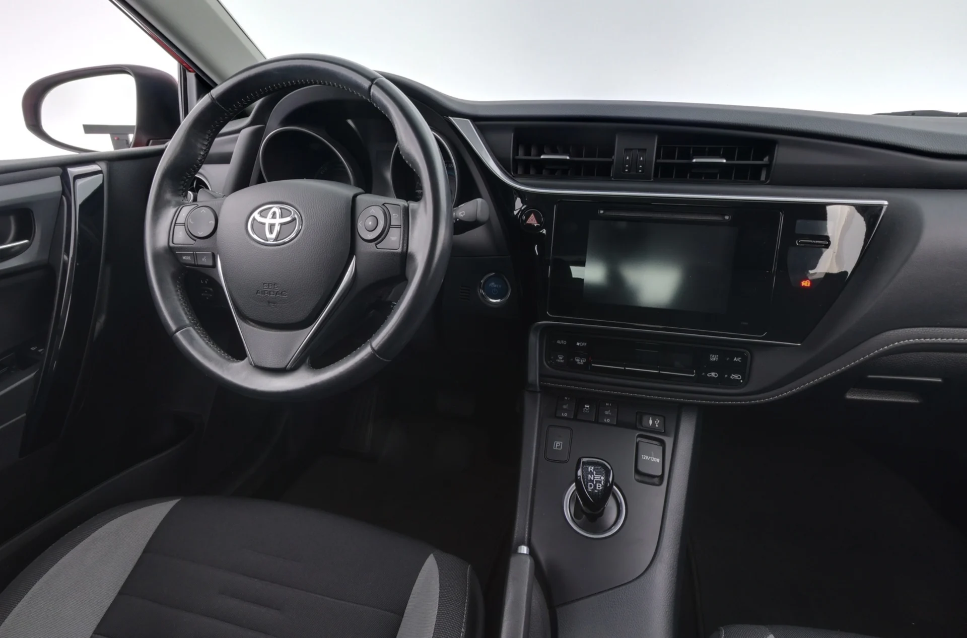 Car Image - 2HN0zktt3mX3ZyisvaiYuA
