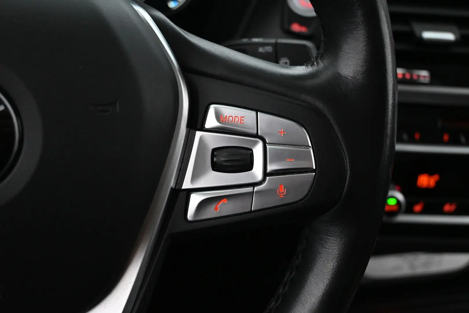 Car Image - 5ZSooCHD1ofBEkb1QGaVfv