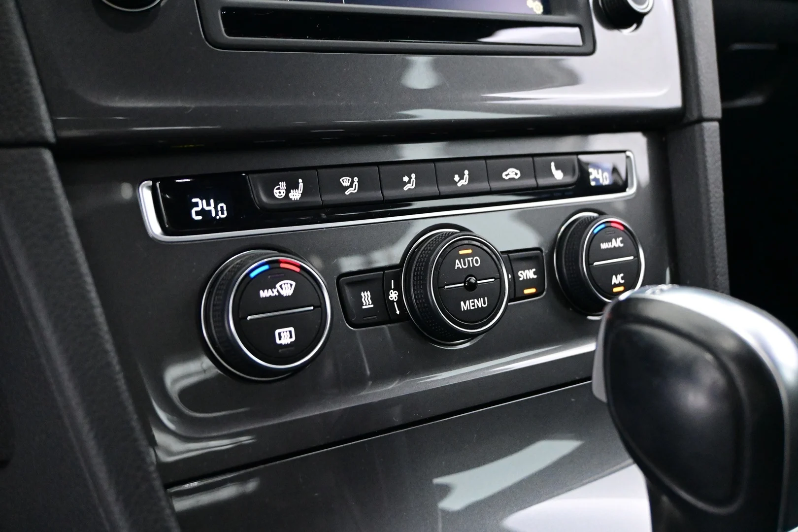 Car Image - 4beSVBBC1jqGEHpBJy4TZZ