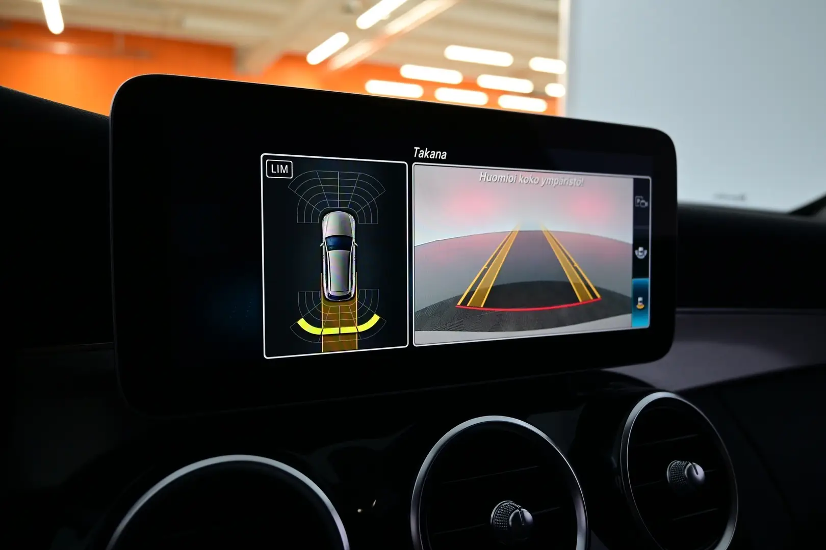 Car Image - 2iBr0wtzMKswZIF3AvXpNe