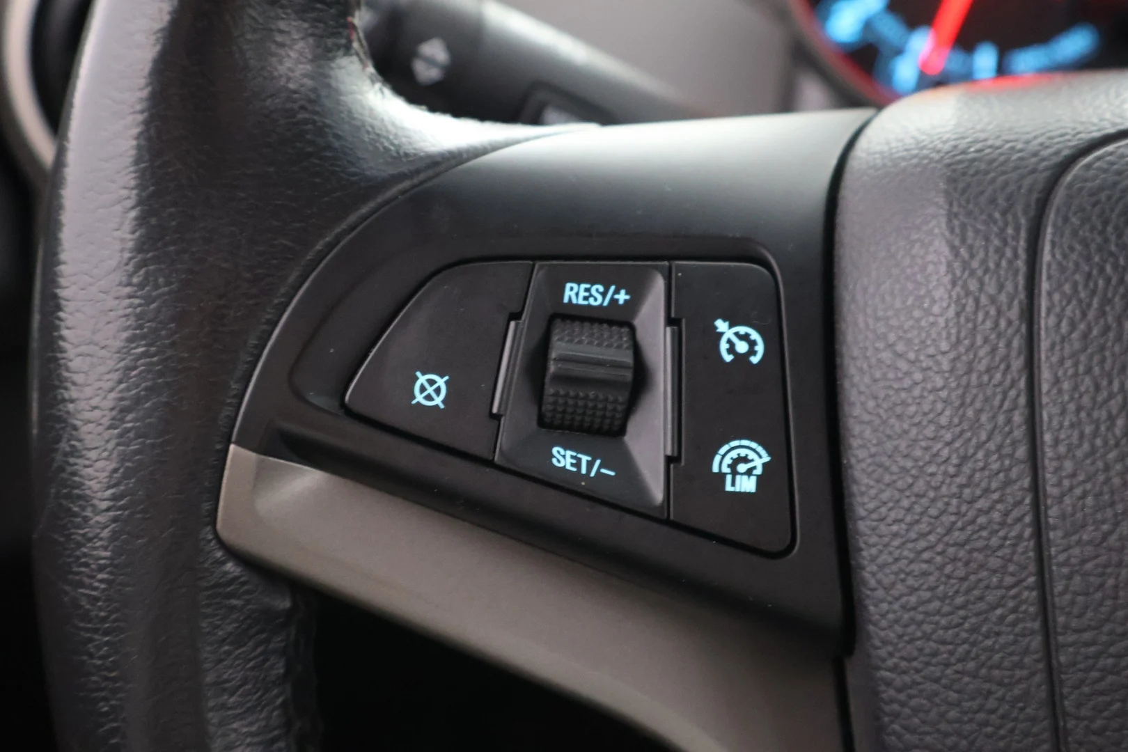 Car Image - VFlVBOvTwGPW4rTpNdj1x