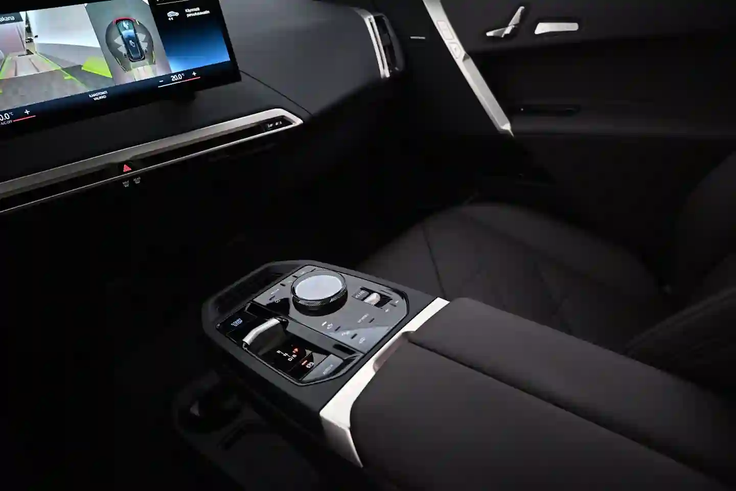 Car Image - 691eIaxDq35byf84DXfH5F