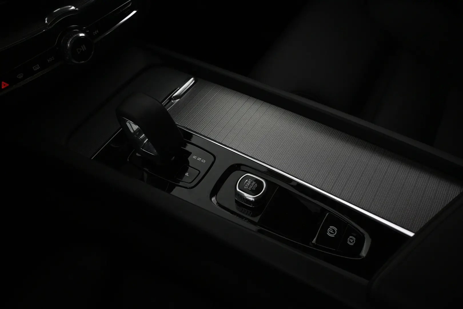 Car Image - 1pq3wzvfU8HfbT4Rzlhwbg