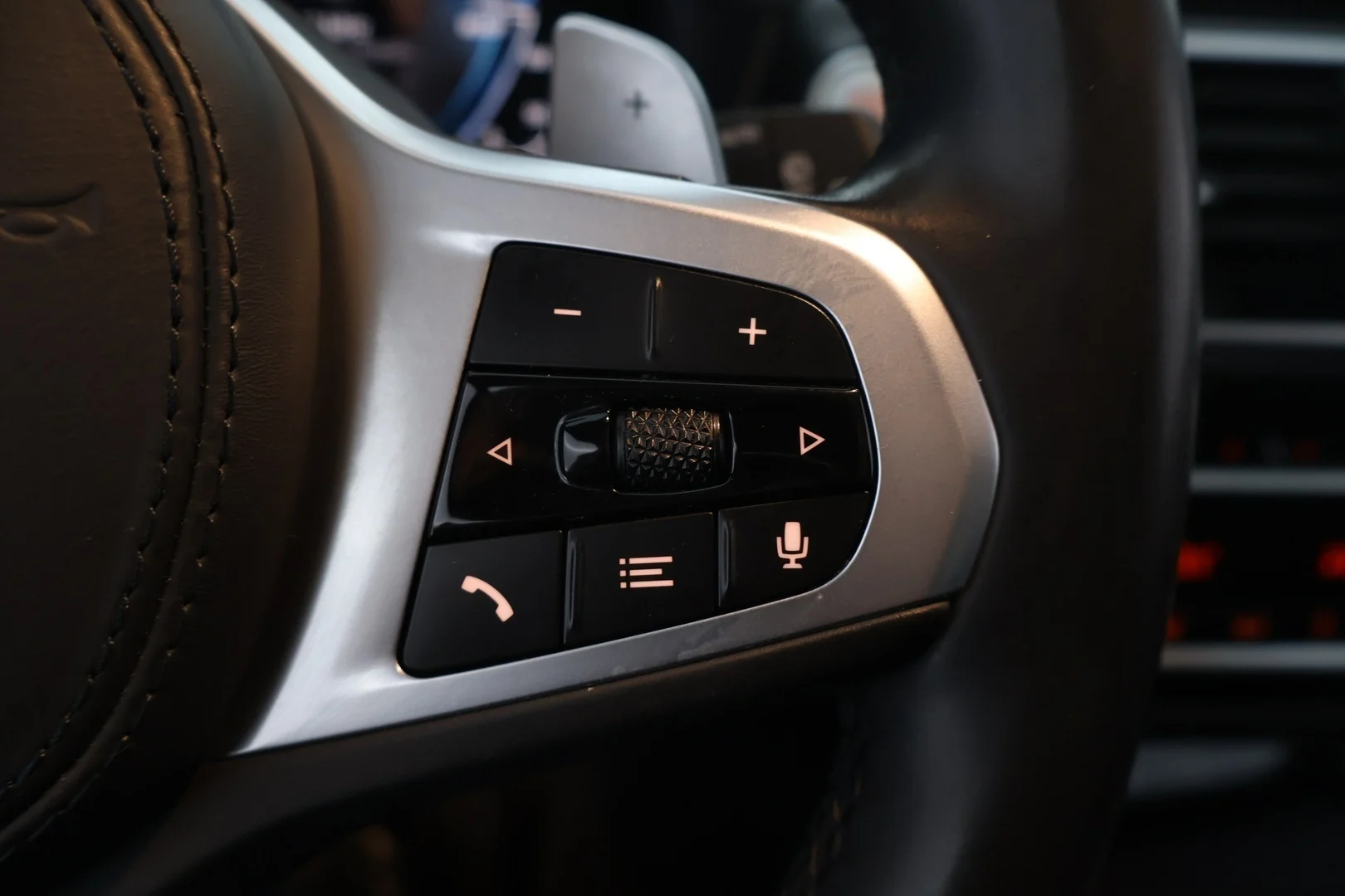 Car Image - 4IWDLH916fjHek8g1vwgkl