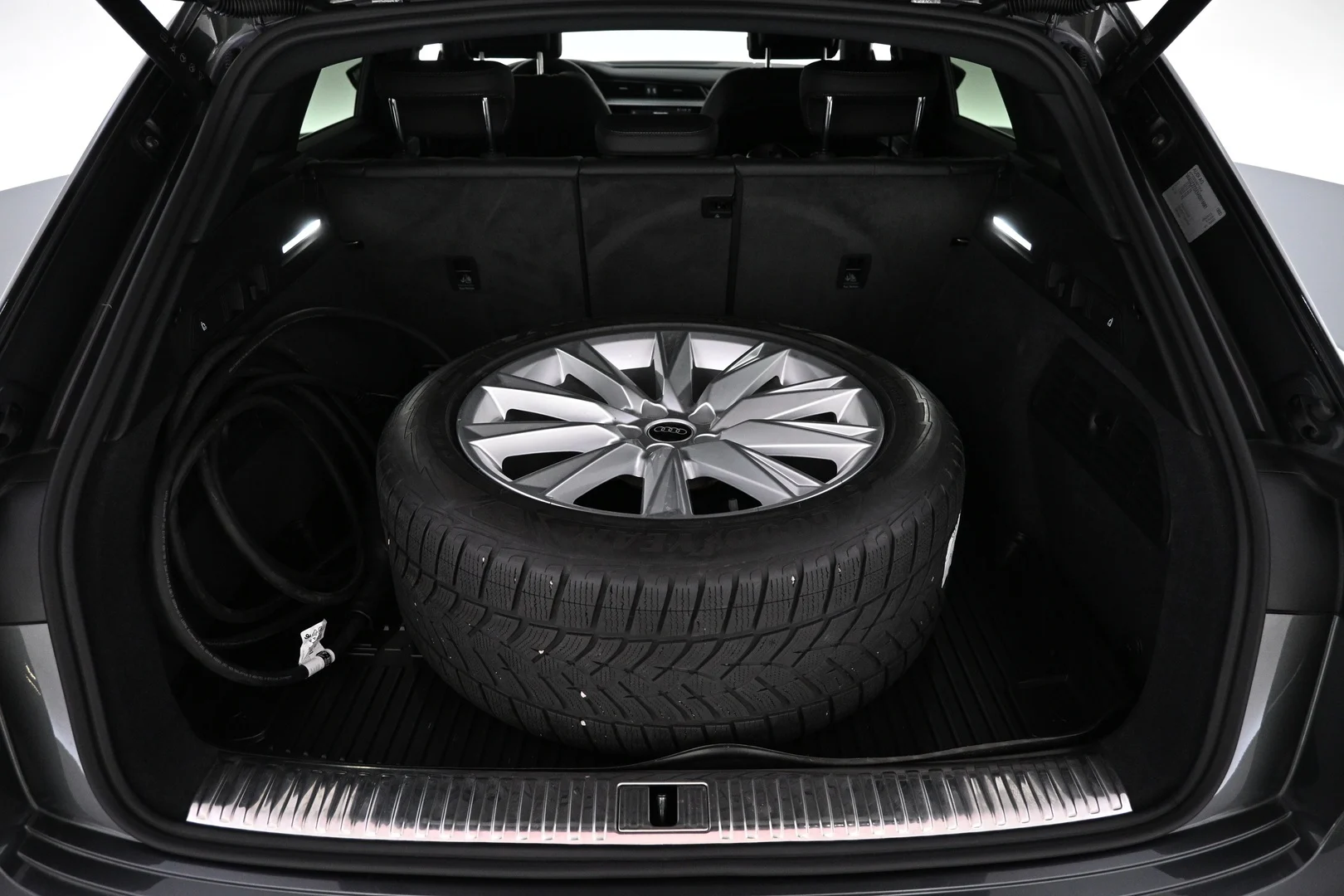 Car Image - 3qwtil7s01E5Mh2bJiHX4K