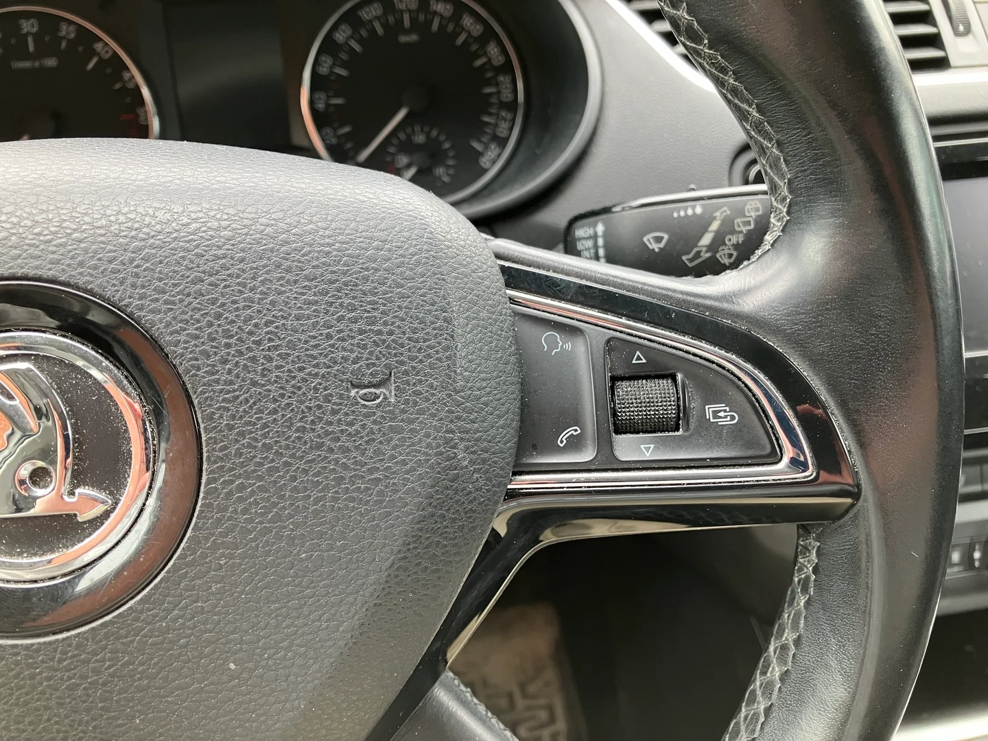 Car Image - 6uP9j8PVpmDpYNYIxBjsod