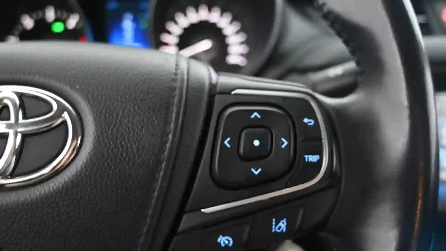 Car Image - YhyB1uoiFMYNInVMhcEDE