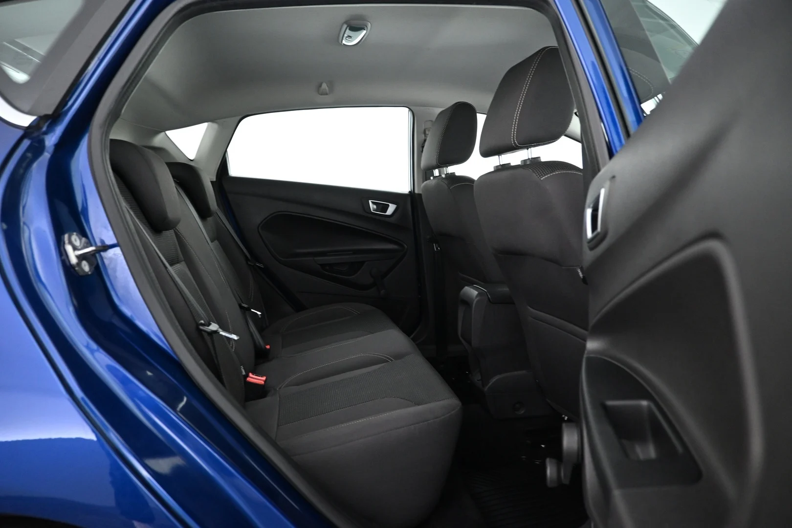 Car Image - jTxJdZLsfTGisVtlmtmHh