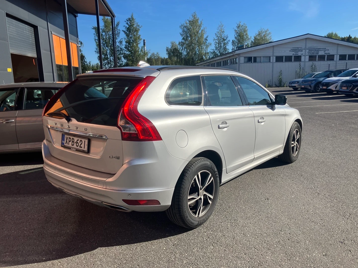Car Image - 3Dg5z9C7AV4CwT99aKVyph