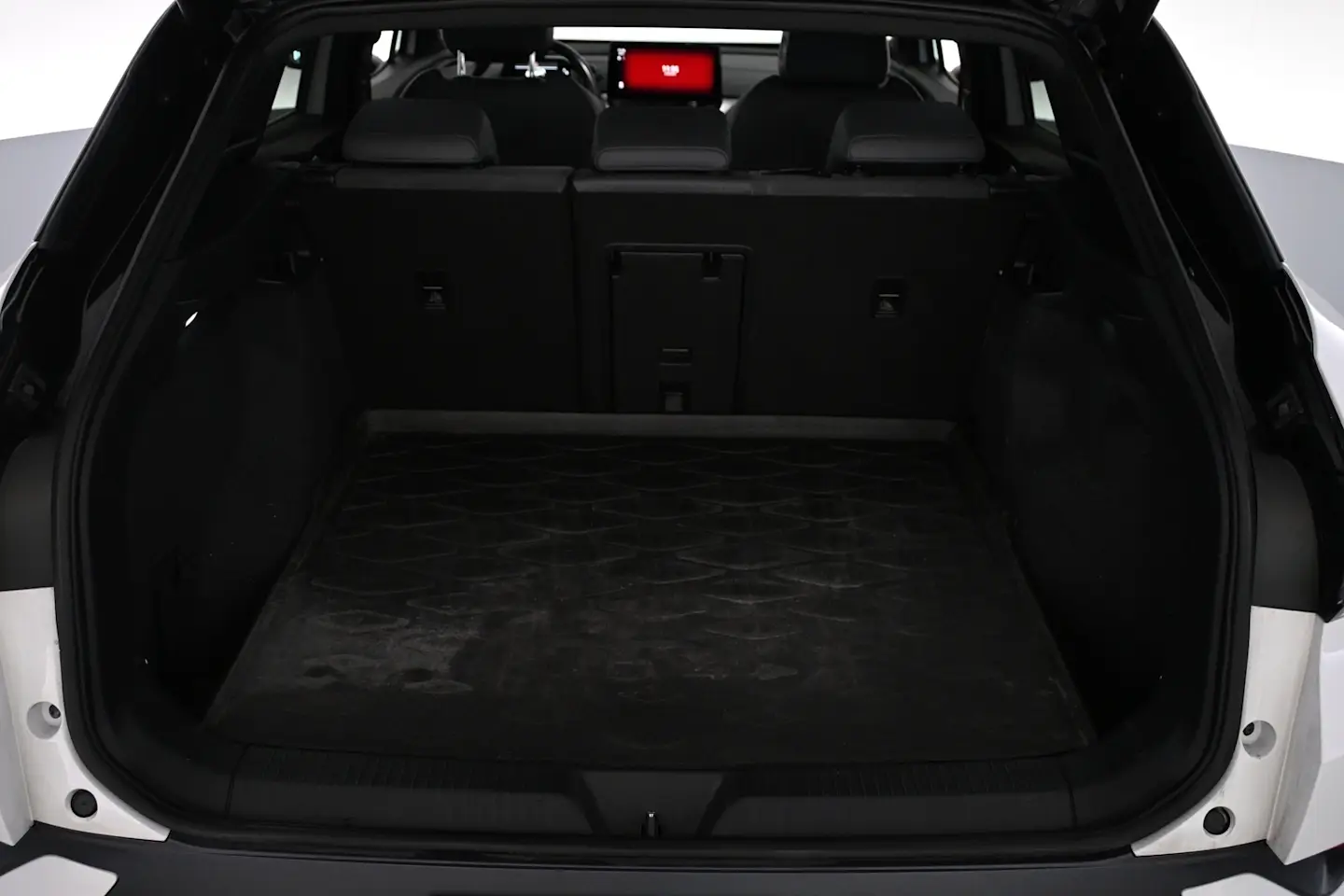 Car Image - 1c5vdOEqWmXTMGu4yY7PWn