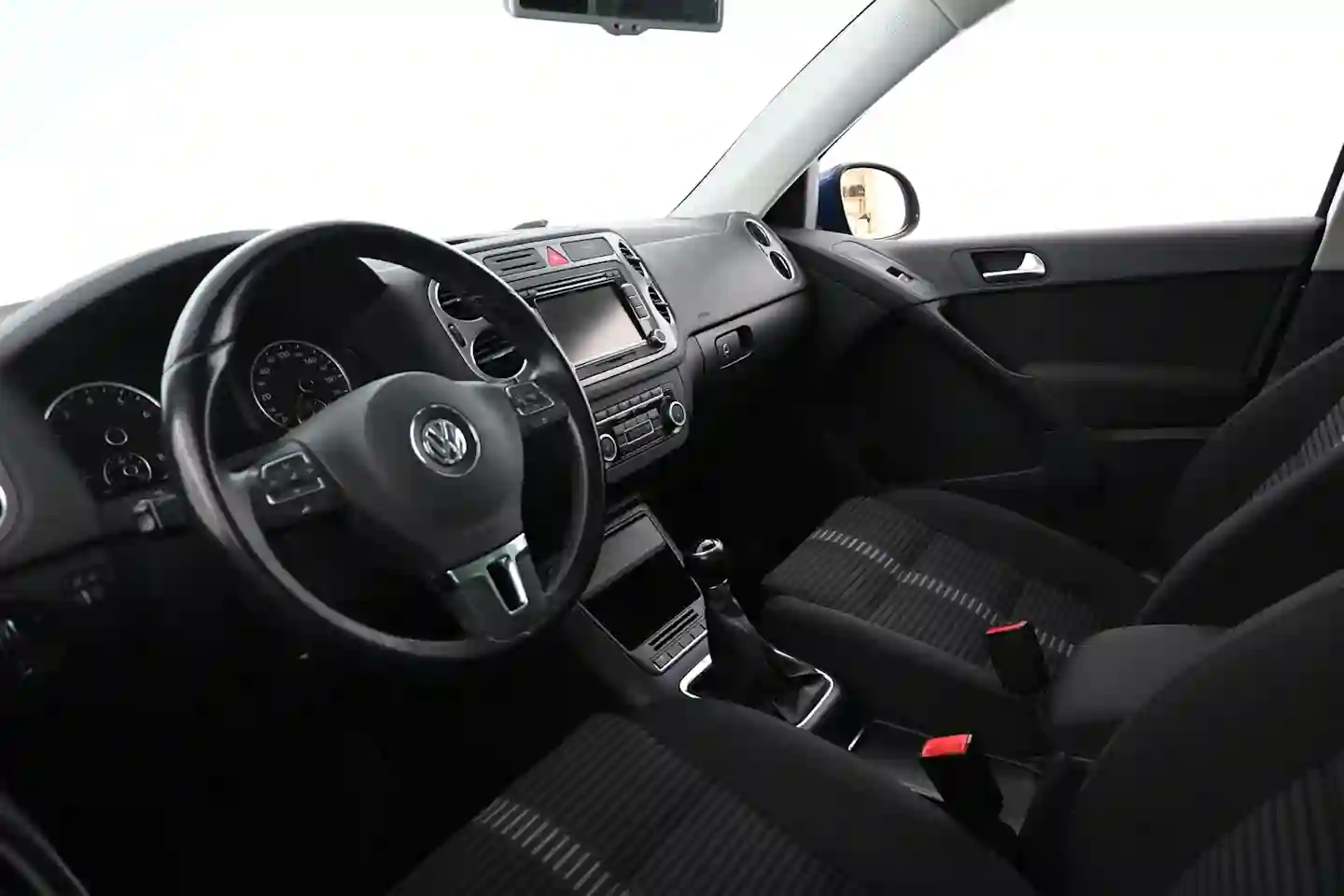 Car Image - 6TrG6ORZfoO1hi8wFGJzmf