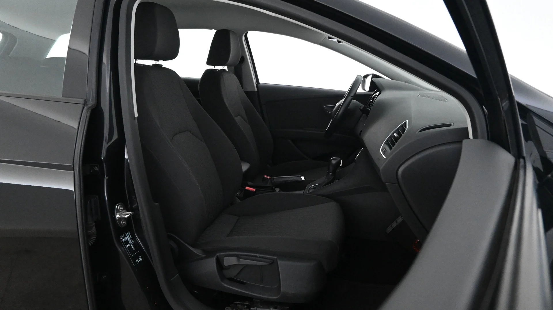 Car Image - 1kcvbpHymWlspUzw17biqL