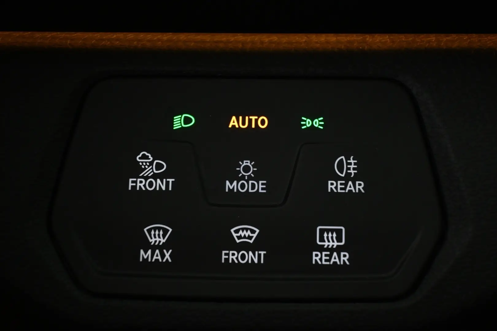 Car Image - 2zemJ5N9v2VnHOfmUE92da