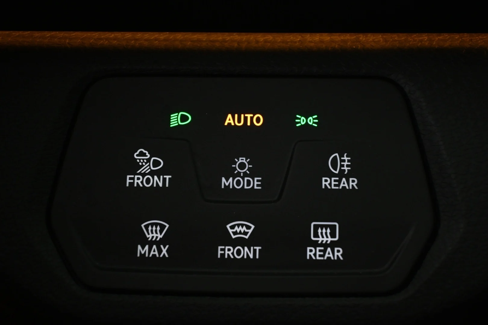 Car Image - 2zemJ5N9v2VnHOfmUE92da