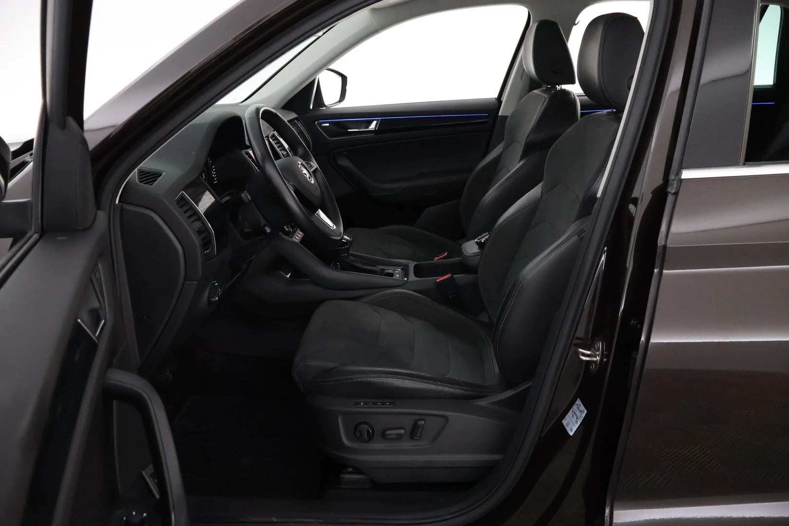 Car Image - 62urdYdRuncX3BusWFU8bM