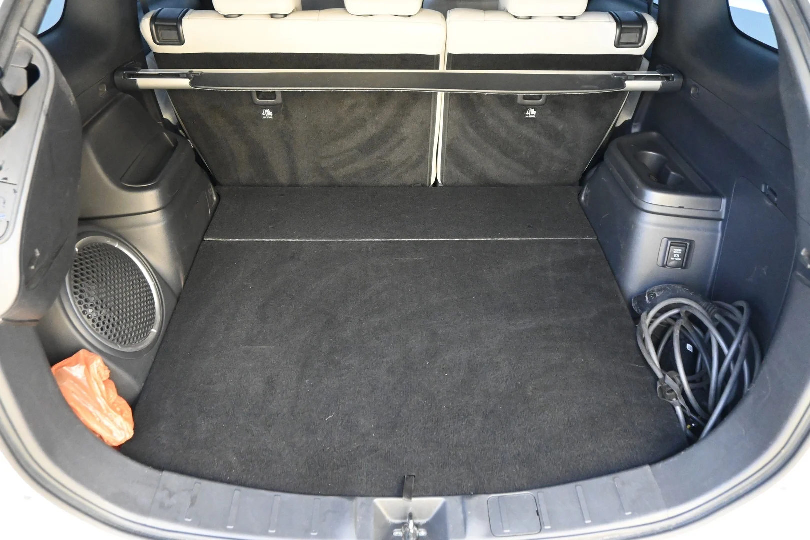 Car Image - 75xMOucg4u4s1JTky1ARlb