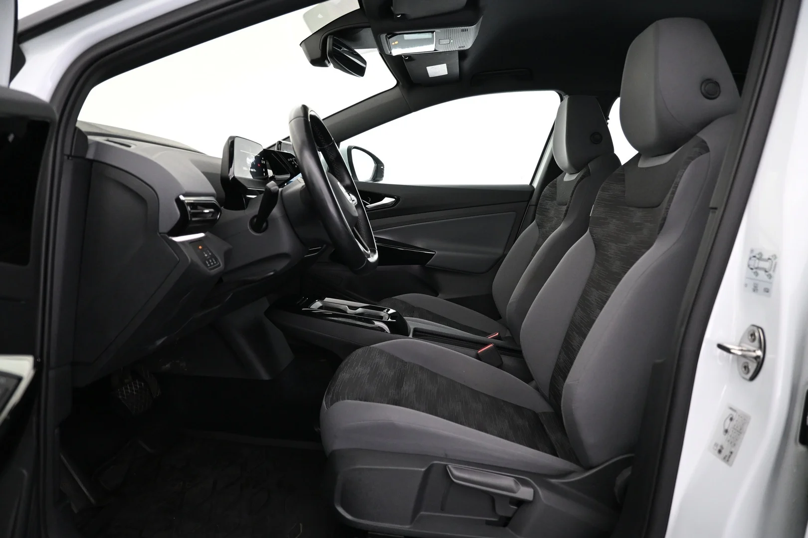 Car Image - 3xdhGY7ZkDqsDpWdeFt37s