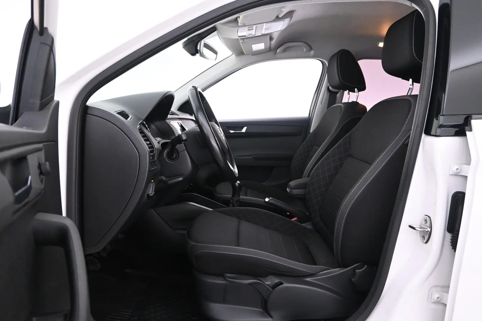 Car Image - 1HLuRVWYjBVb0U5lgCuk3x