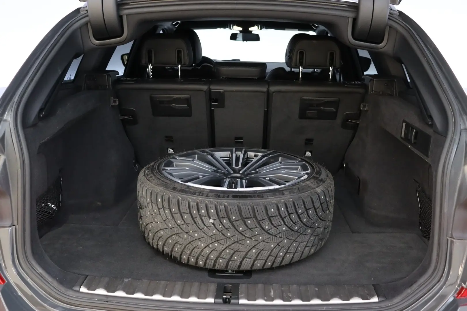 Car Image - 57iScbJK7Hx7RRY9AgQEmo