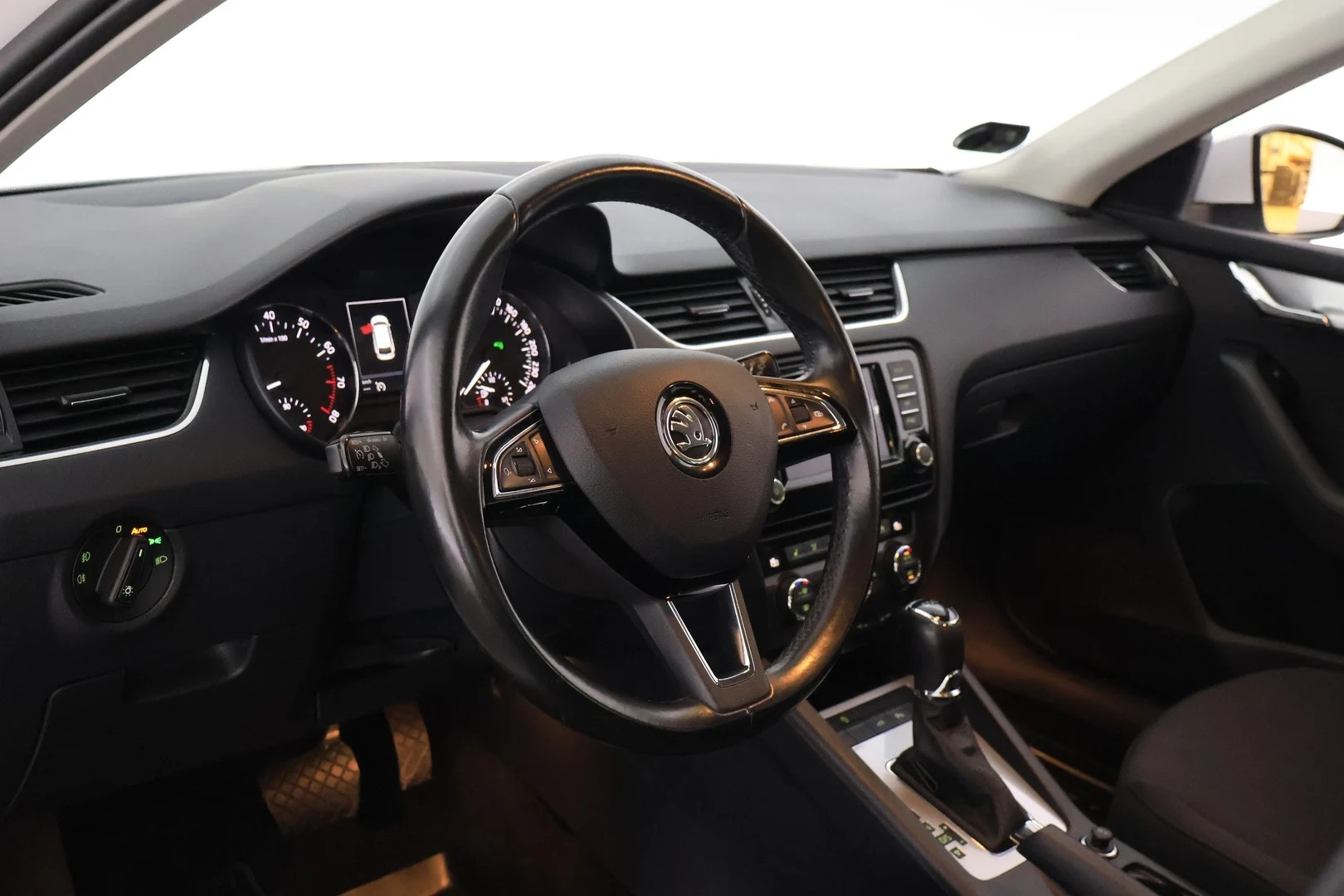 Car Image - 2ThjokNC6LsnFWYYKs5Lrg