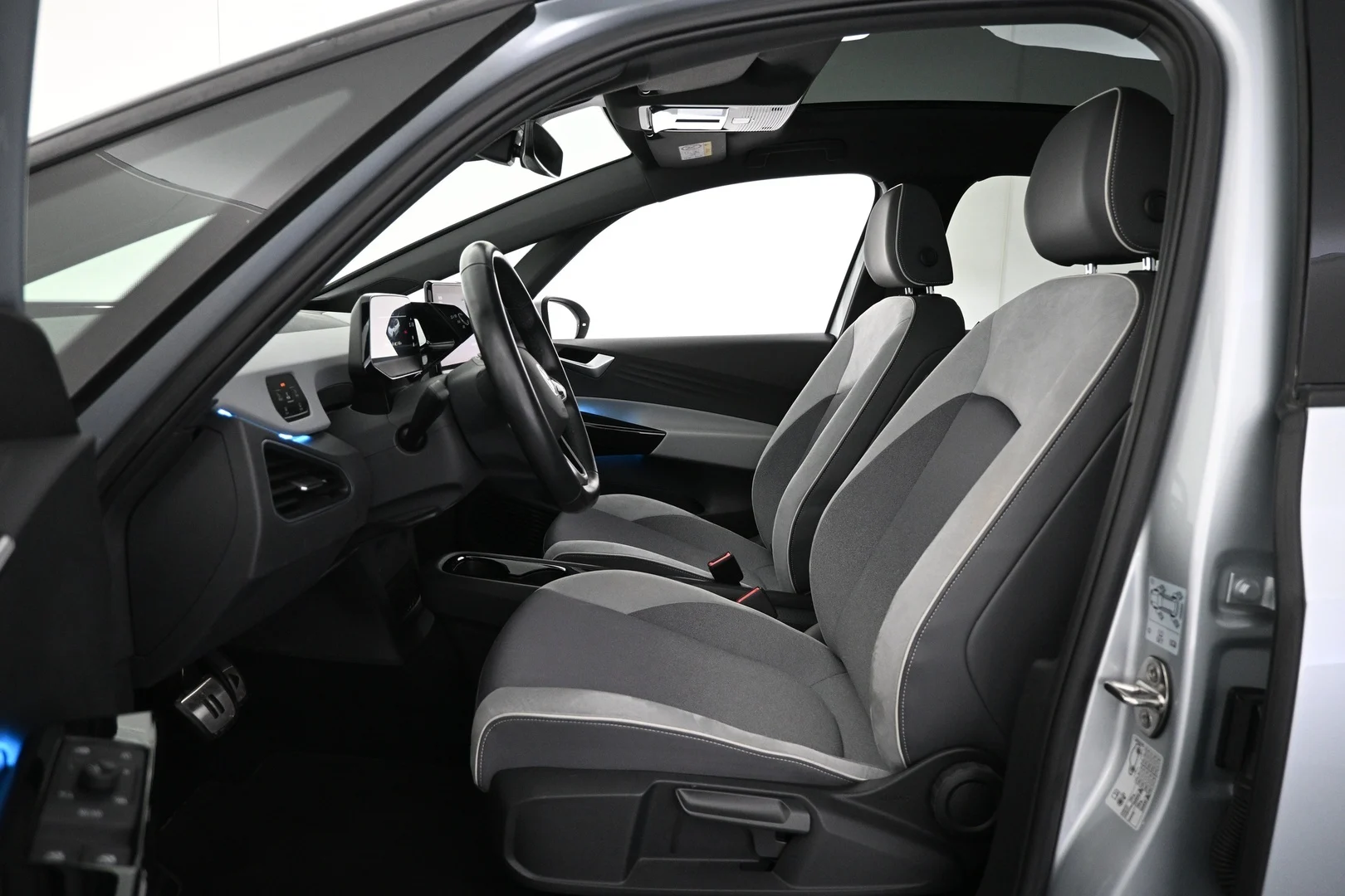 Car Image - tUgW9ZIRtO6qTRxXv880J