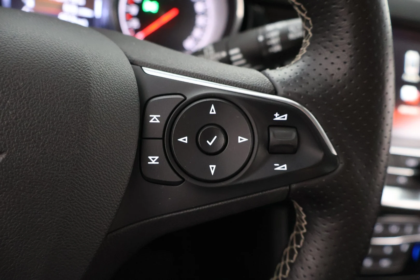 Car Image - 4rfiVxeGEvyf1hkcuzsfl5
