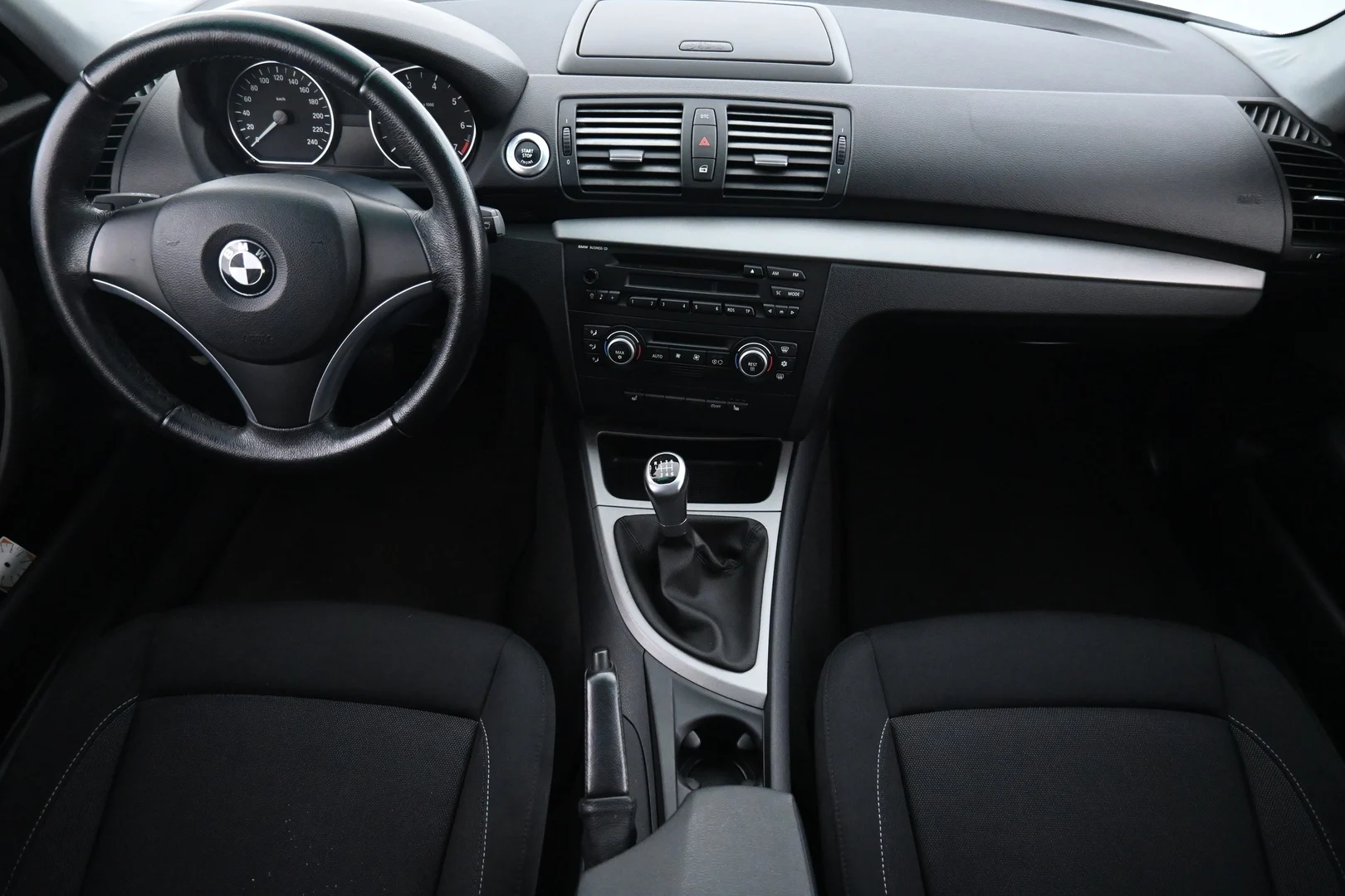 Car Image - 6SX8zRqDOWgMatmgcEHNxe