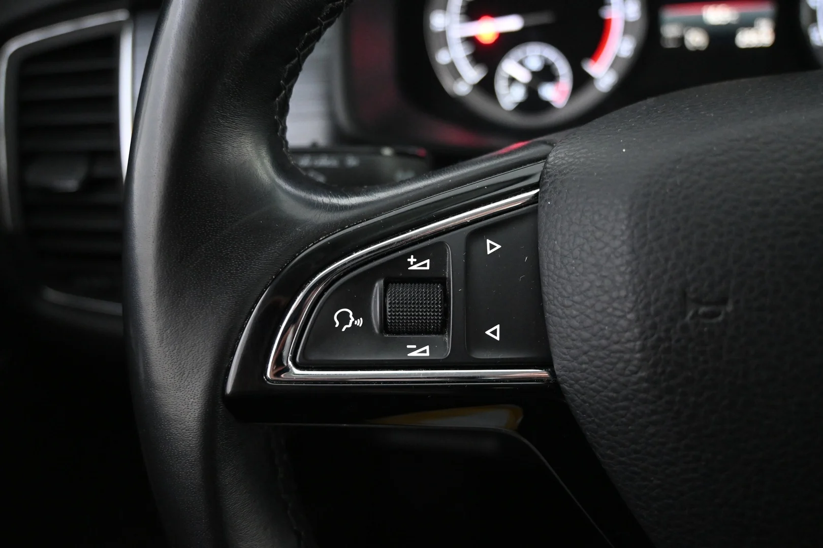 Car Image - 29ApSSFYxLKugIJRfs1iUJ