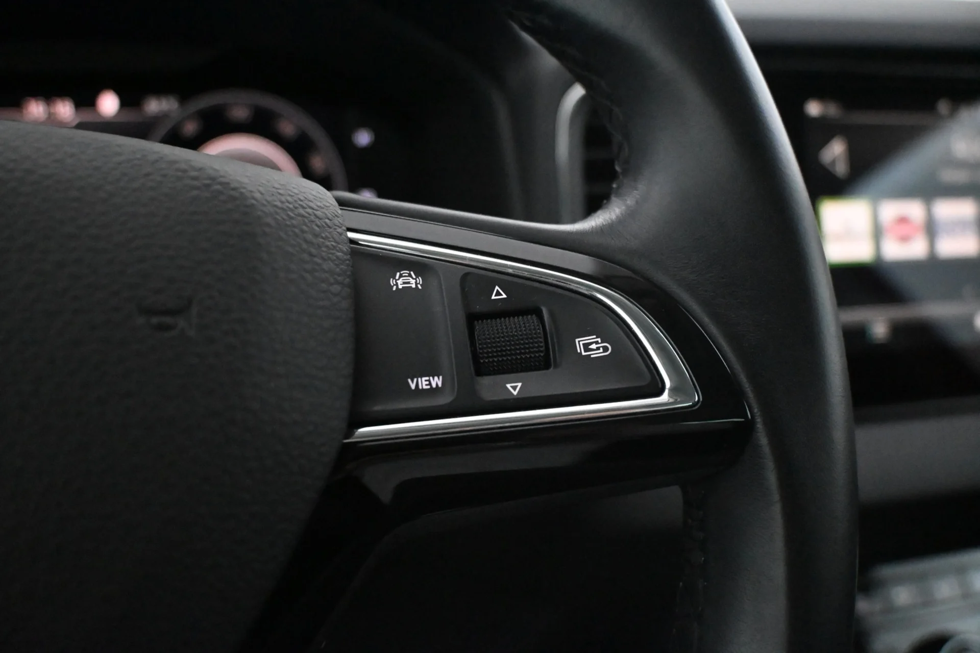 Car Image - 3SNz2tfVXaHkhIhcA1Z4Ey