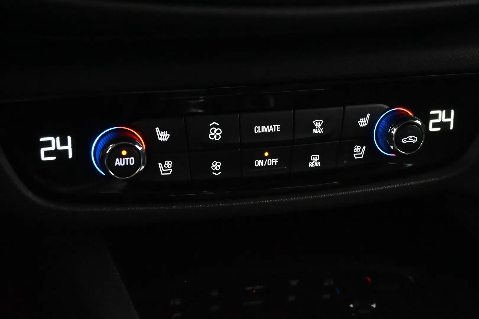Car Image - 30T7RJbzdIxgF50ttIqZQT