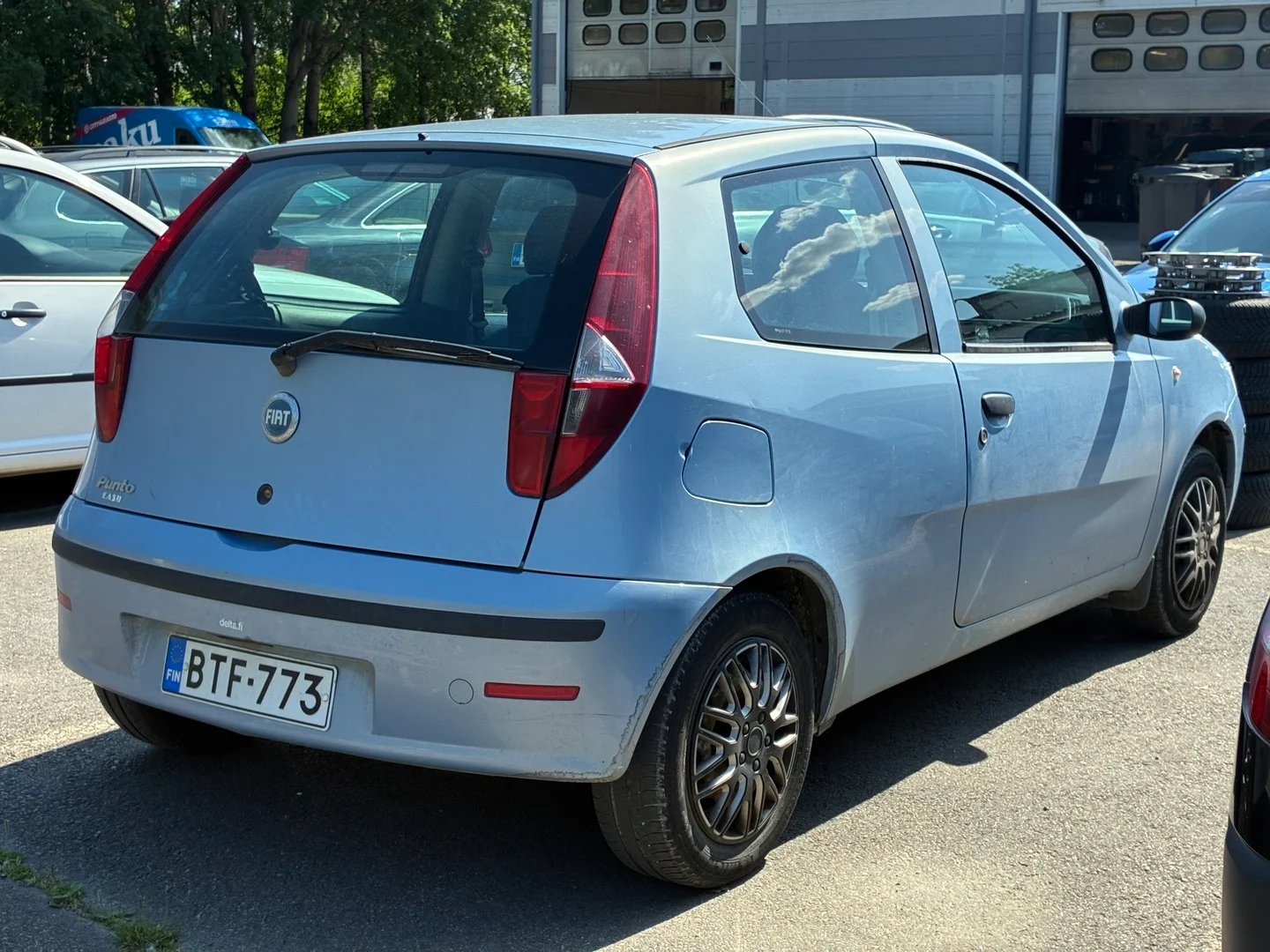 Car Image - 3eJhUUZECVK1g5umB04fZH