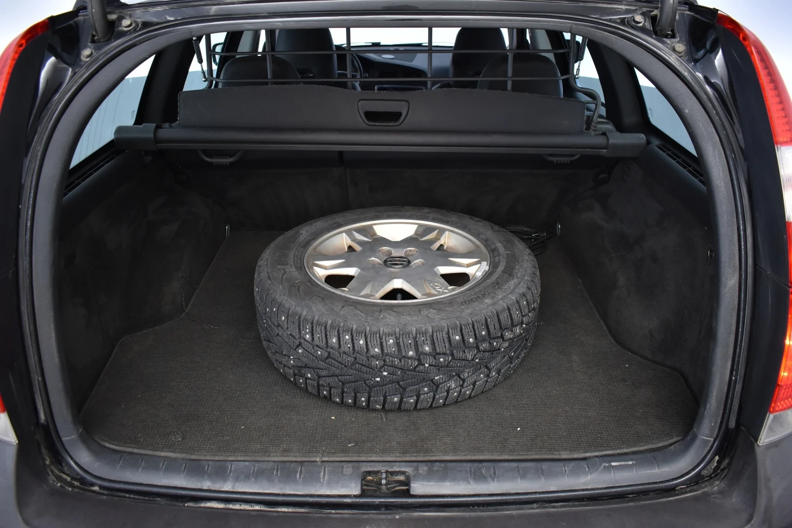 Car Image - 3LC0LFSCbQuk6VWih4UeqN