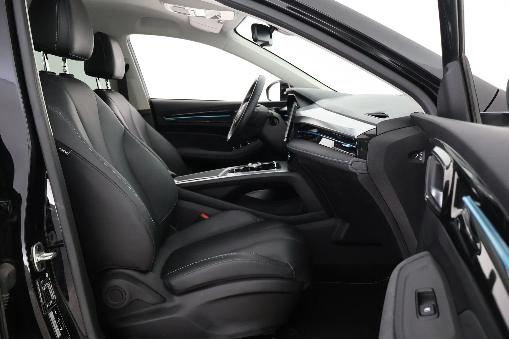Car Image - 20c20iqXXOuIPNj3Hm6y1Q