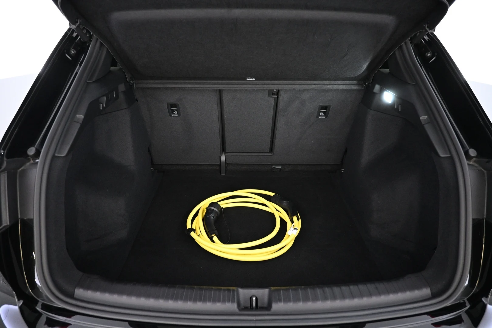 Car Image - 5sMY6gIA99jBMpsN8vJVq7