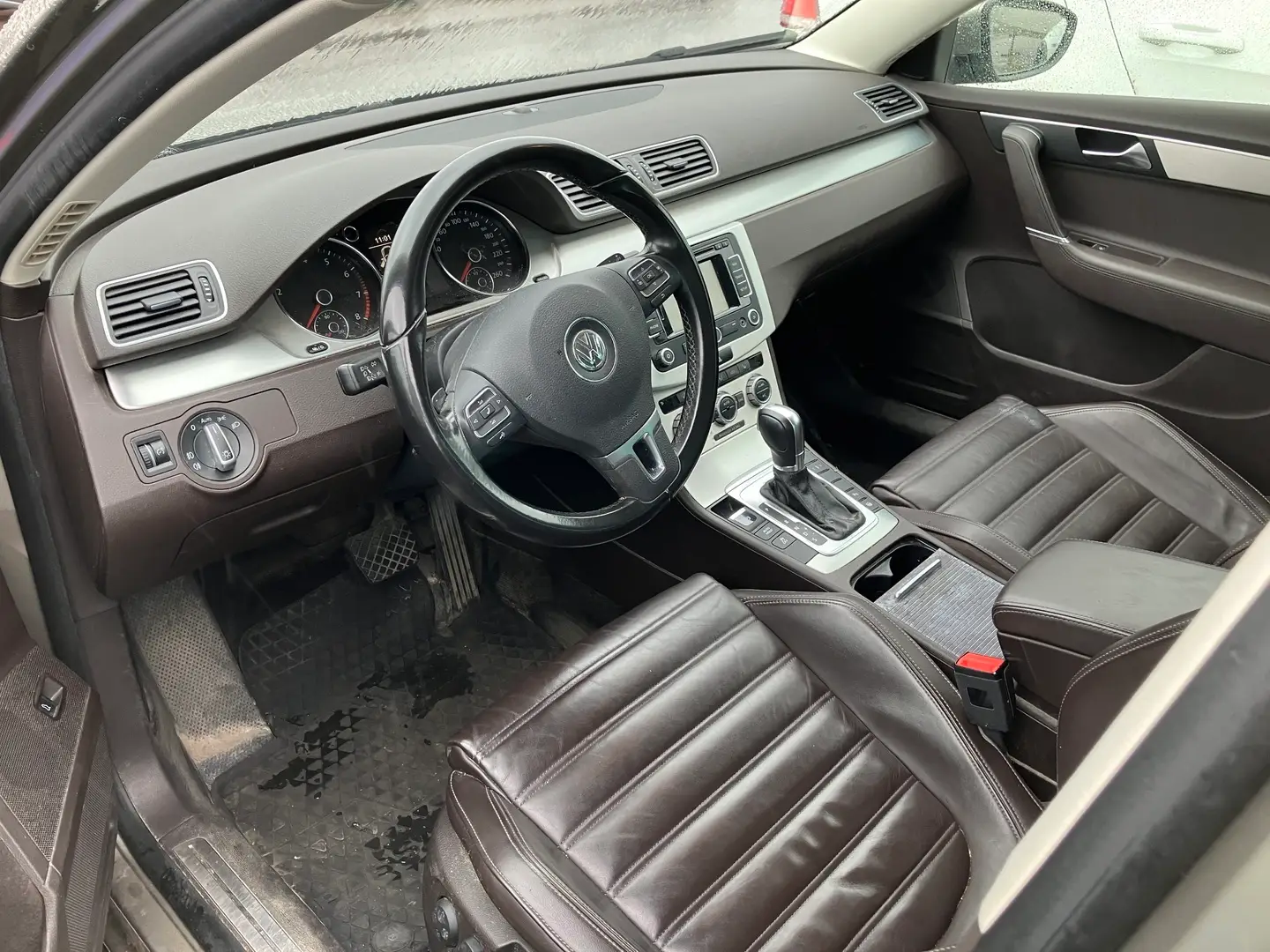 Car Image - 10Rq9ipH6da67MsqGFr52n