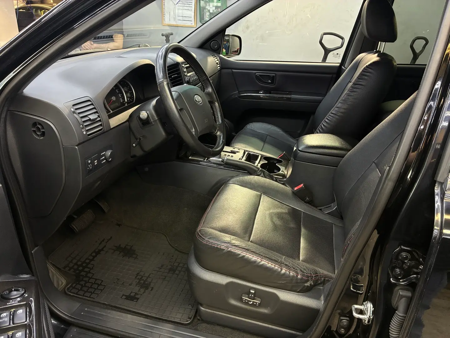 Car Image - 6izYiBTZ5v8mcbPkAblxkA
