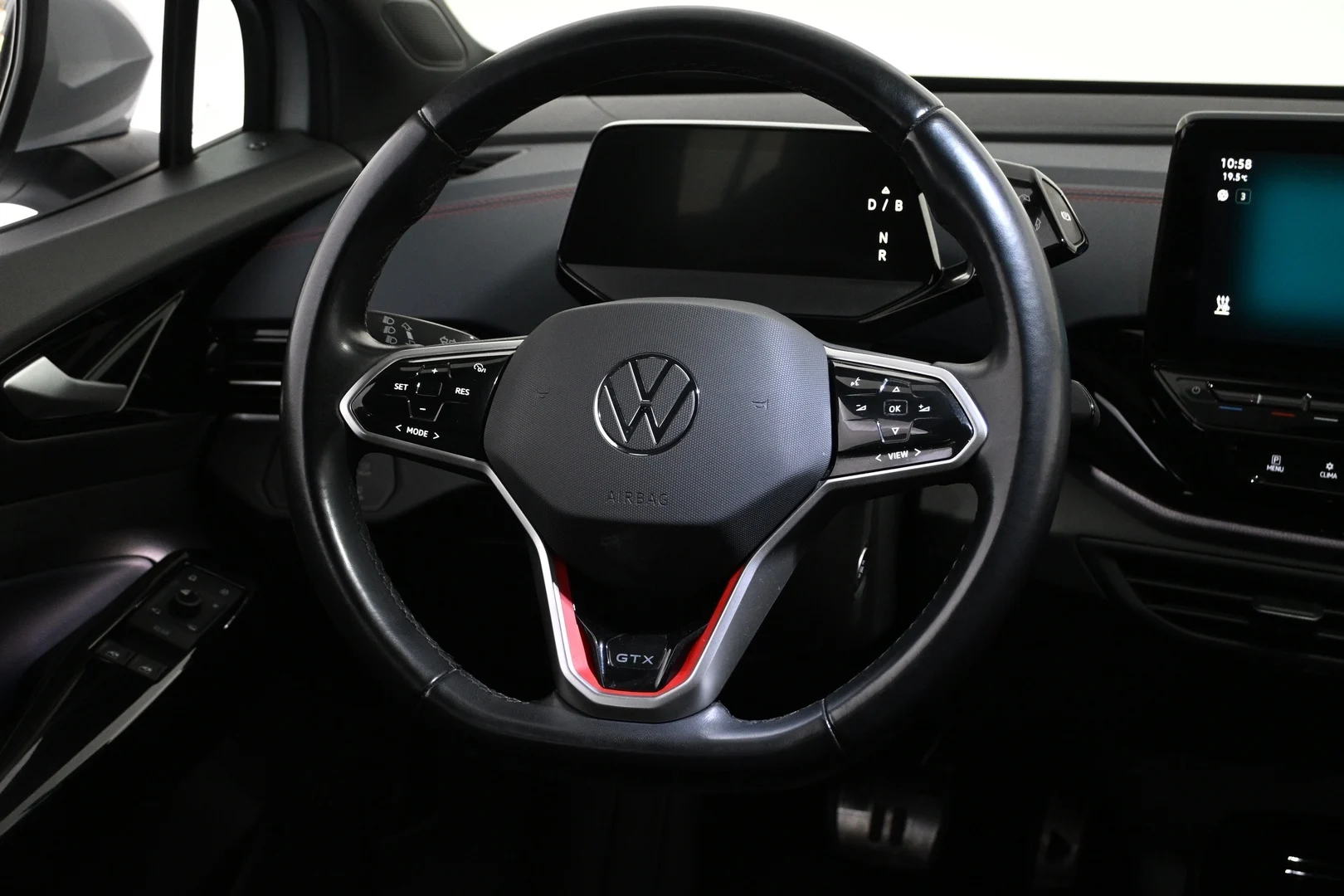 Car Image - 3mOEqZLxwsHhKxAS6kkk9h