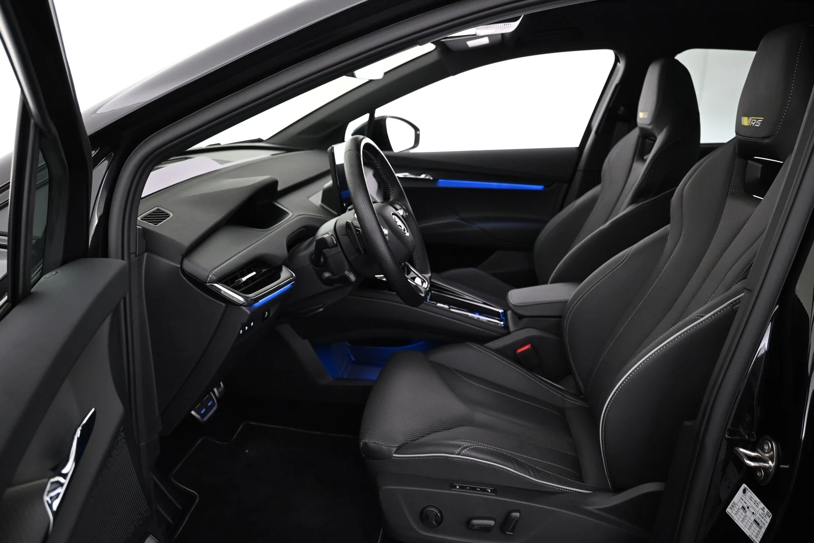 Car Image - 3lftQlCfLkIuIEHaauP6xA