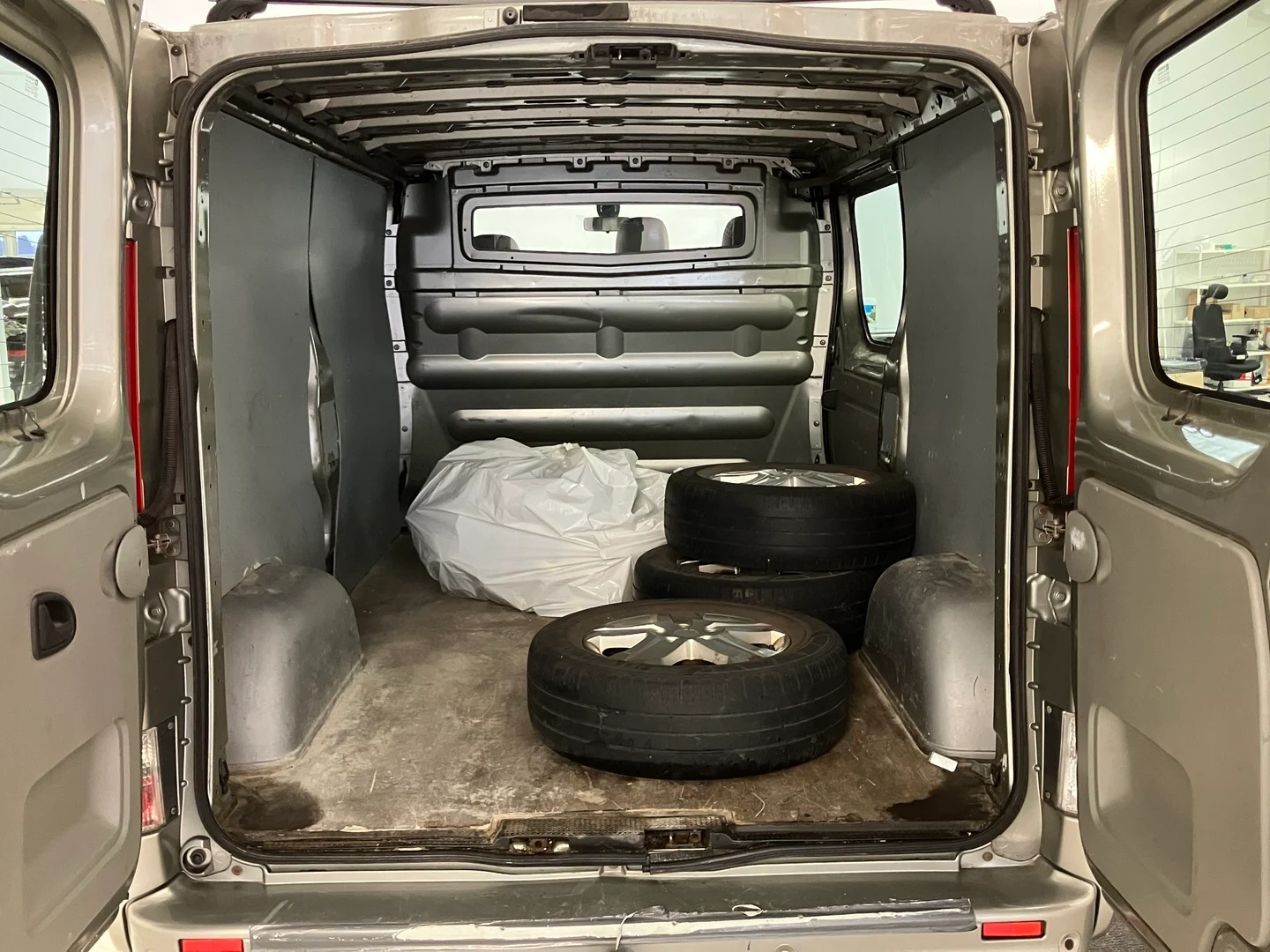 Car Image - 6FqcbQyLGbHCmHOdaypRhA
