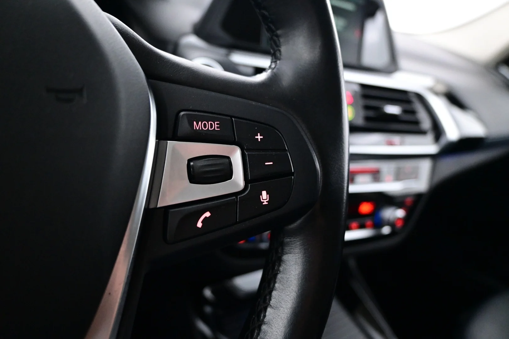 Car Image - 6bsvZTV2pWgCa3q6Hj4xsx