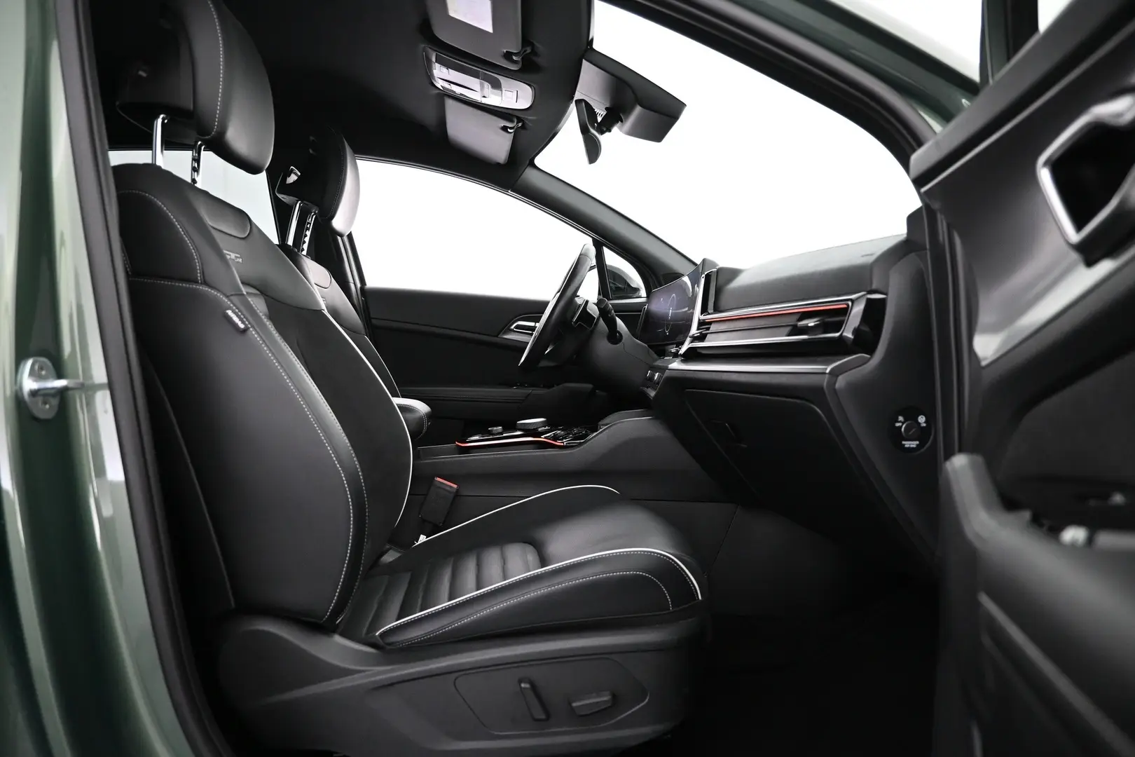 Car Image - 3n8WMBKTQ66eSaPl3DN5s7
