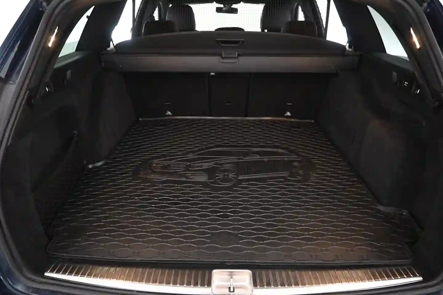 Car Image - 71IW2sAanS9mUPWxxe3yV9