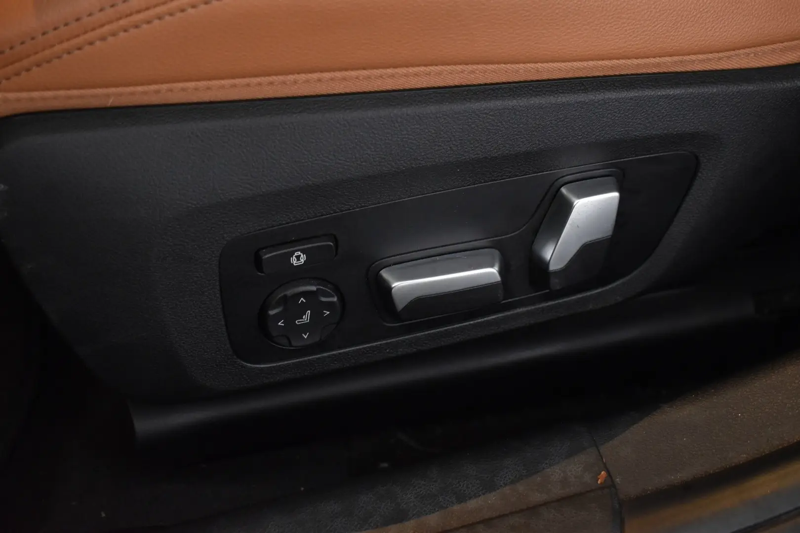 Car Image - 1eYyjaGRpJWvld7Z5r6qtY