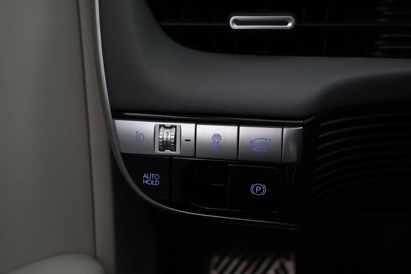 Car Image - 4hp1ZrA5sxmnMywvuzO4R7