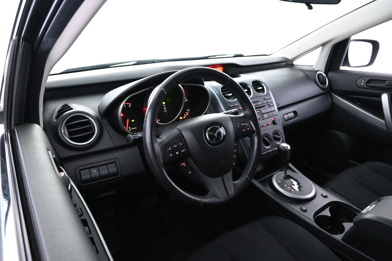 Car Image - 5nHcS0GhVMvhLlMFAPI1VO