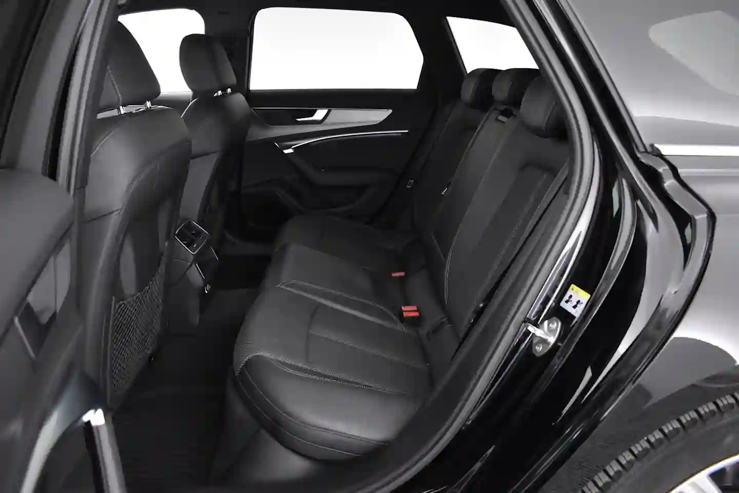Car Image - 5IulBvw0dADNAPF5GGUc1L