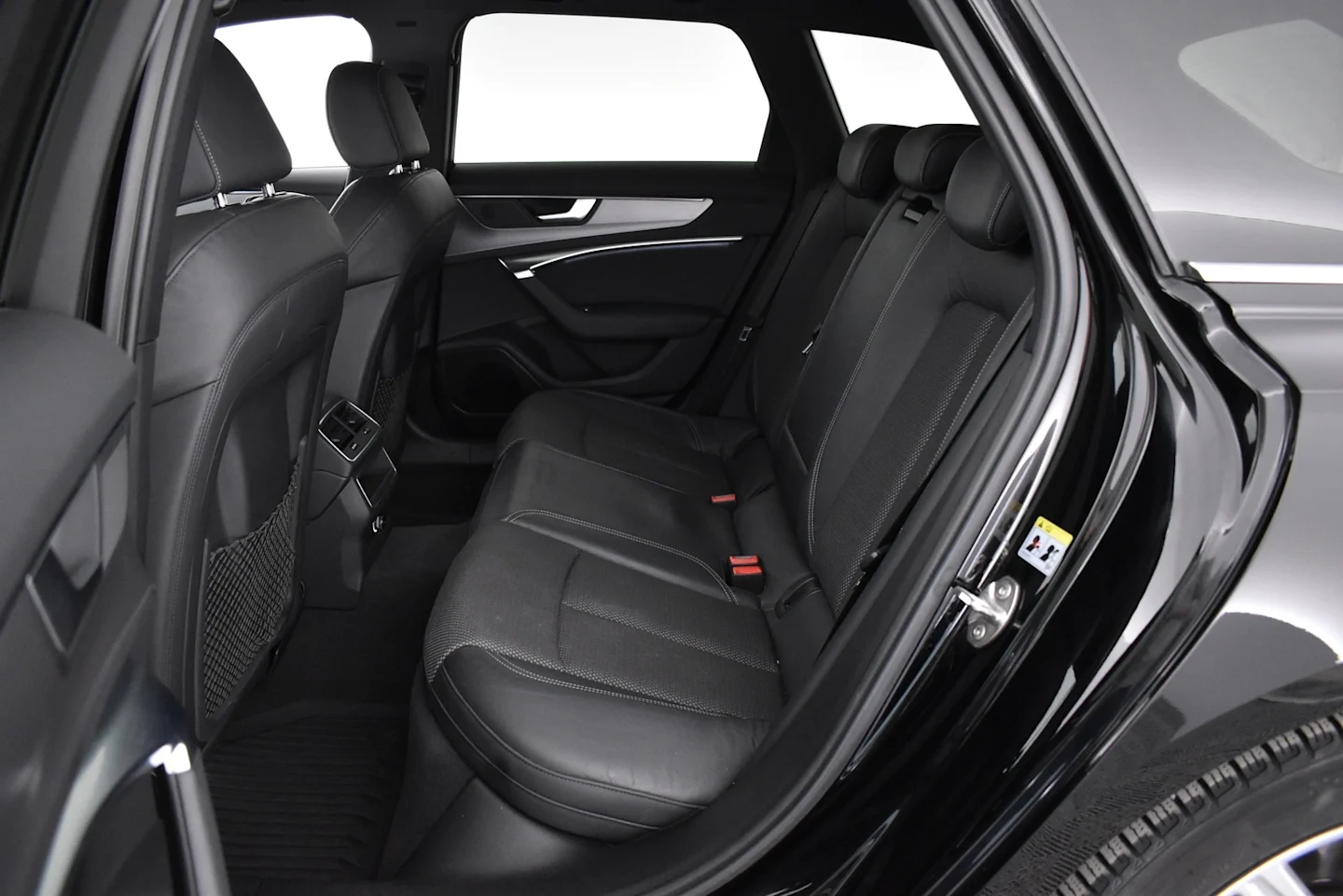 Car Image - 5IulBvw0dADNAPF5GGUc1L