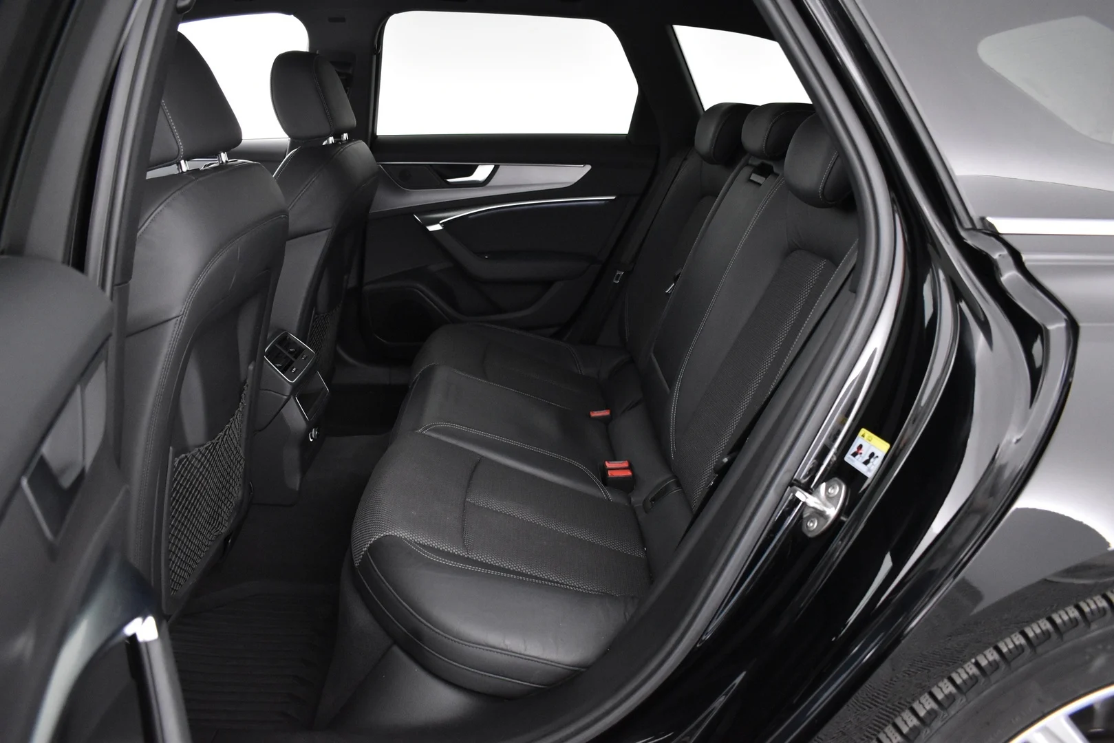 Car Image - 5IulBvw0dADNAPF5GGUc1L