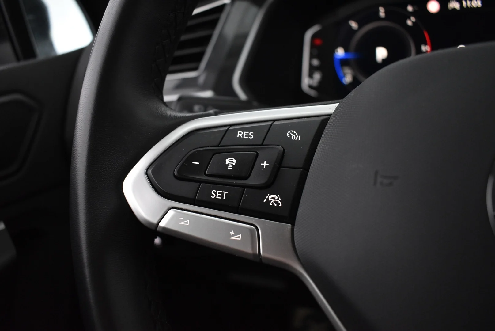 Car Image - 2XiJRns1nJ0t10v8oFK7hP
