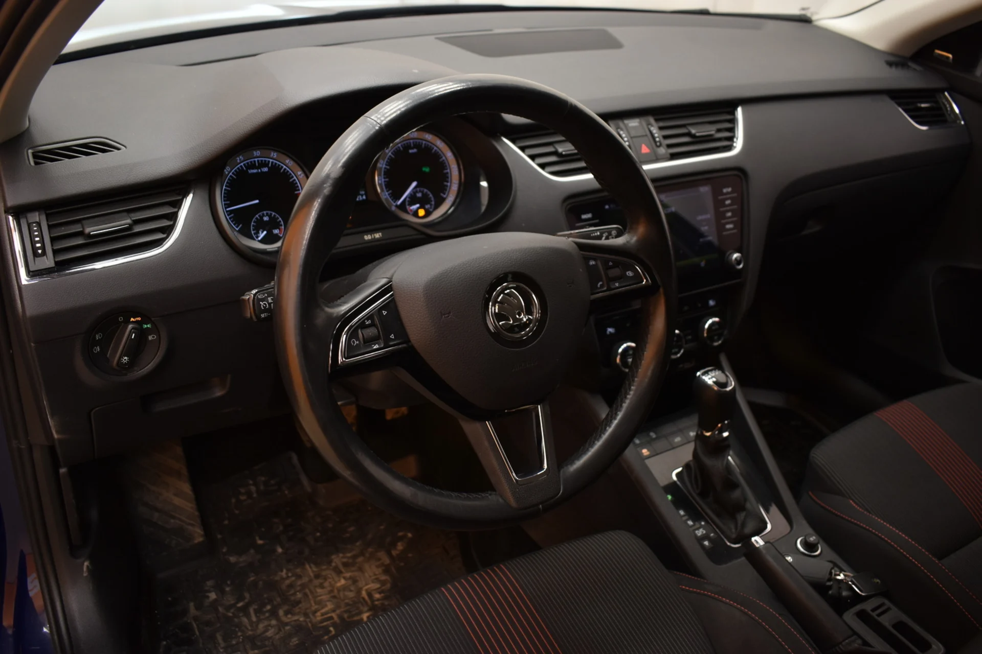 Car Image - 1Rq7IawoLFcmRvsv87PvUB